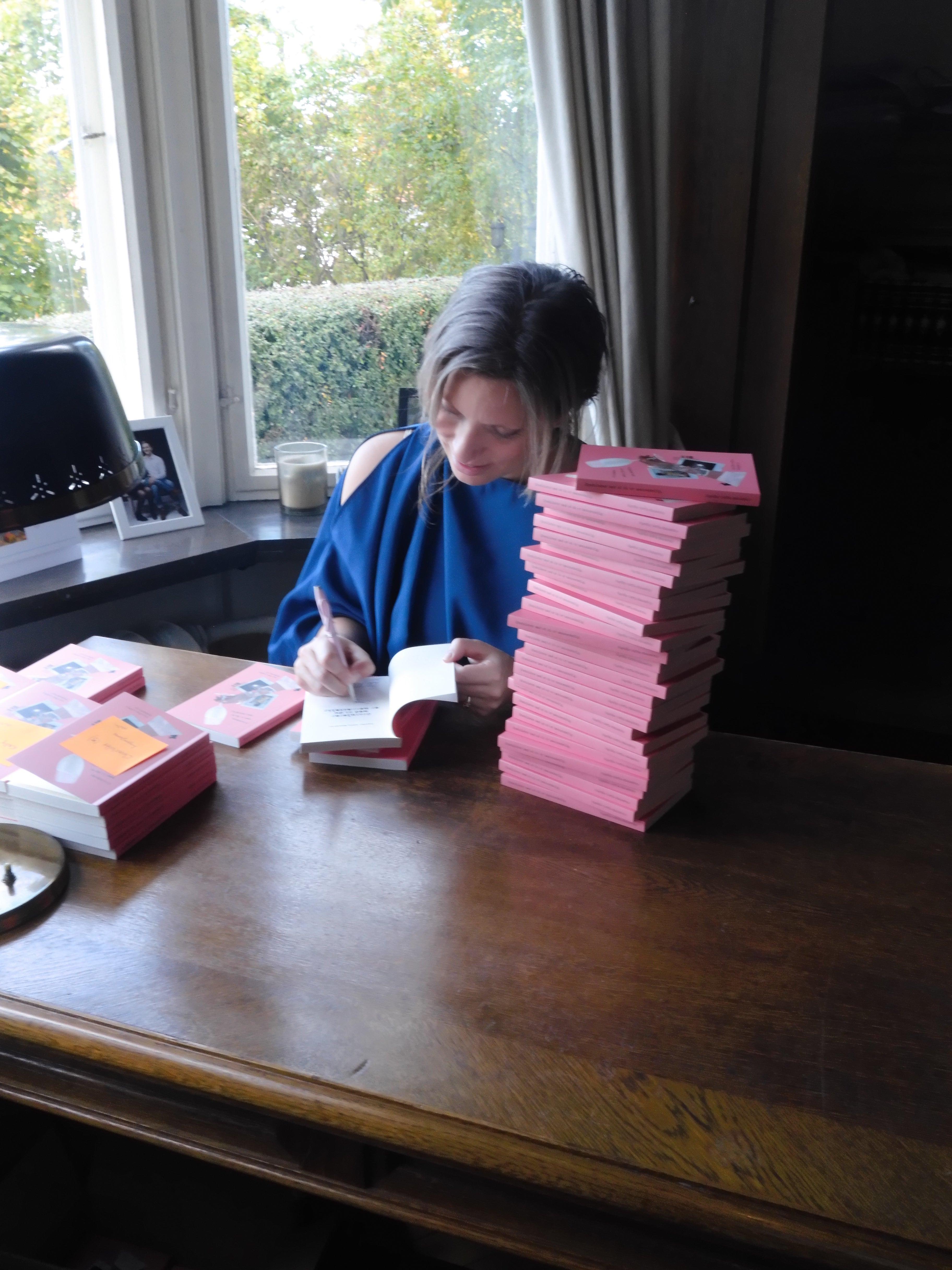 Poetrybook in Norwegian: Gratulerer med at du er menneskelig