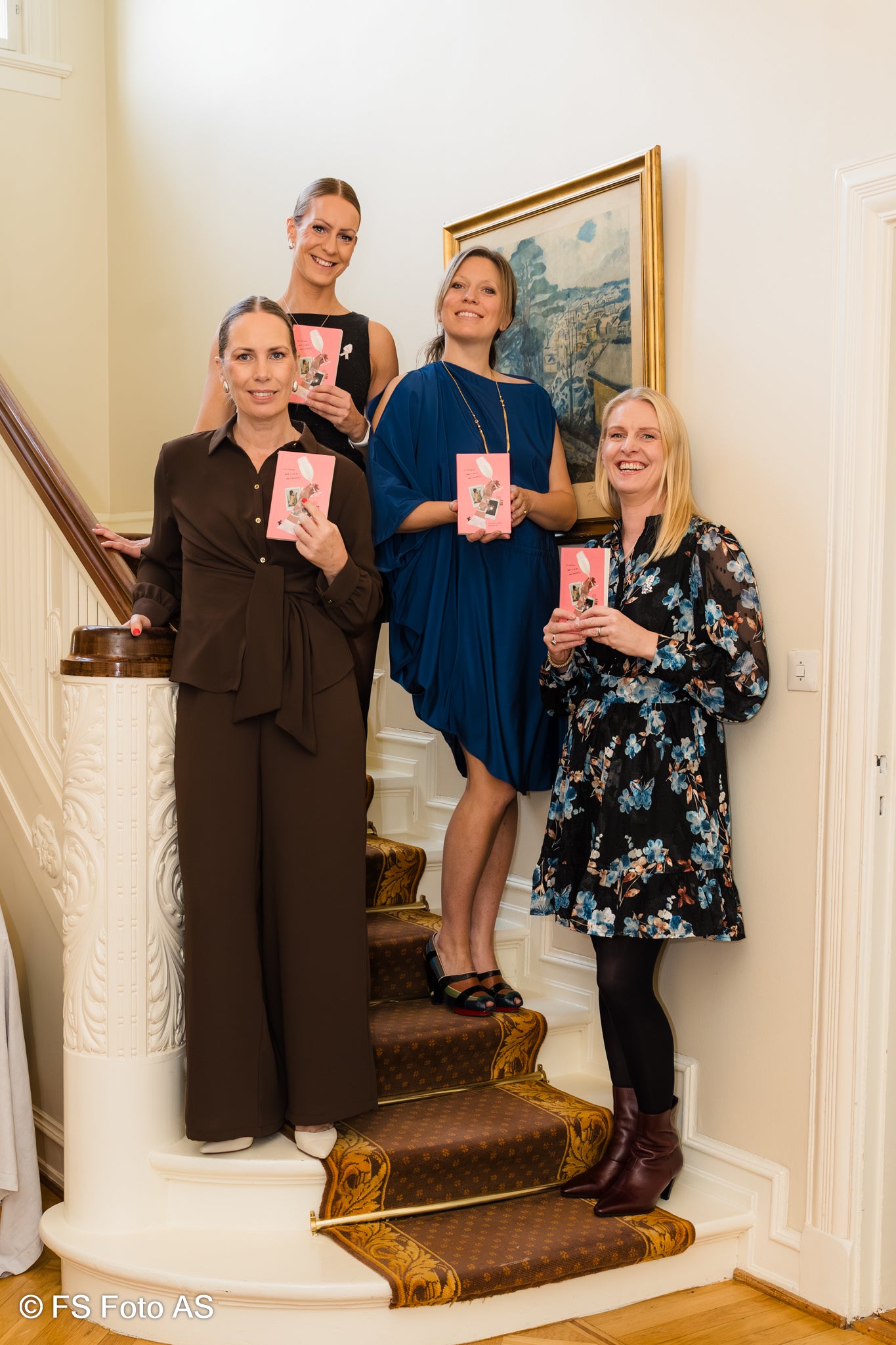 Poetrybook in Norwegian: Gratulerer med at du er menneskelig