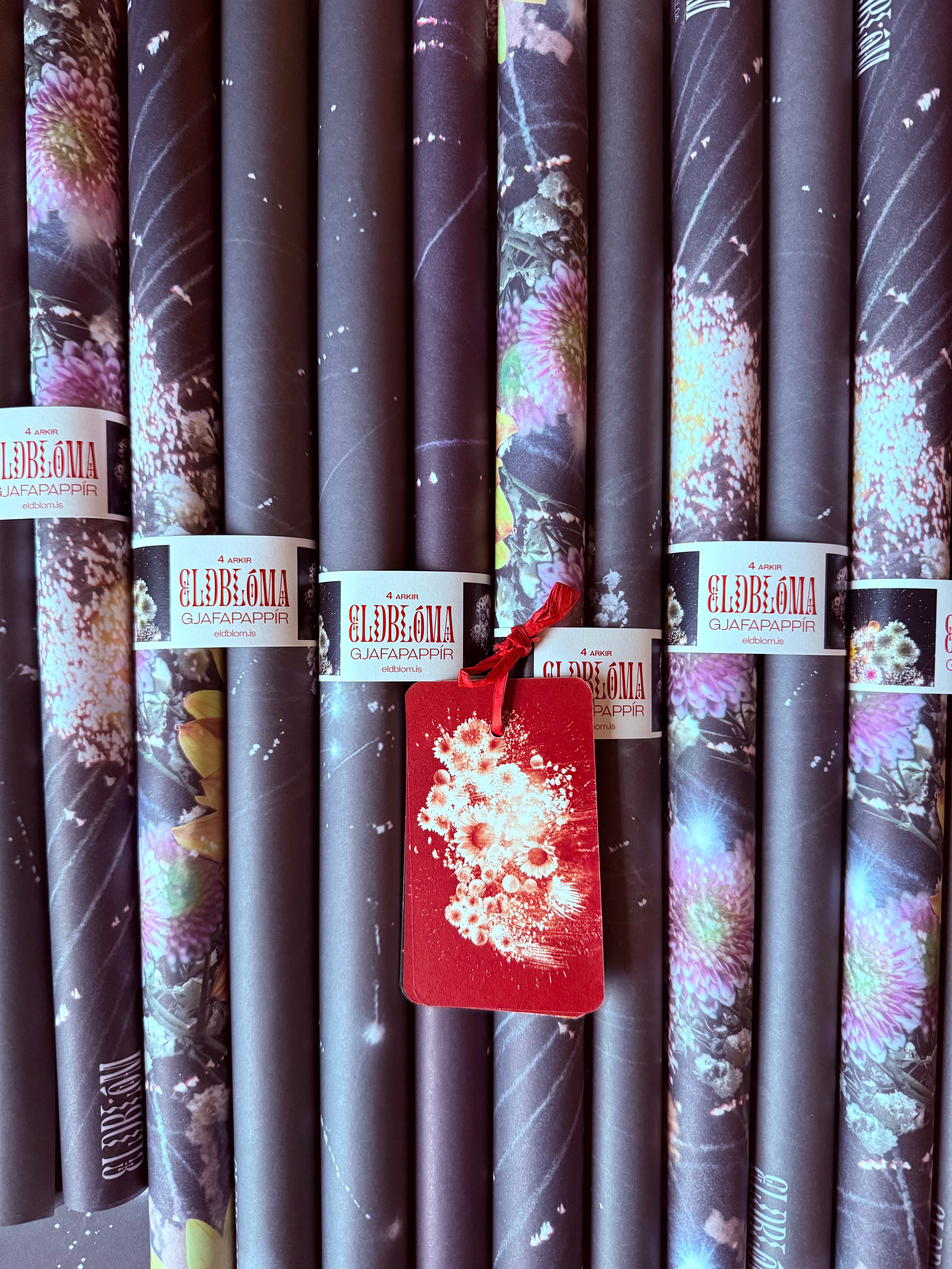 Gjafapappír/ Wrapping paper